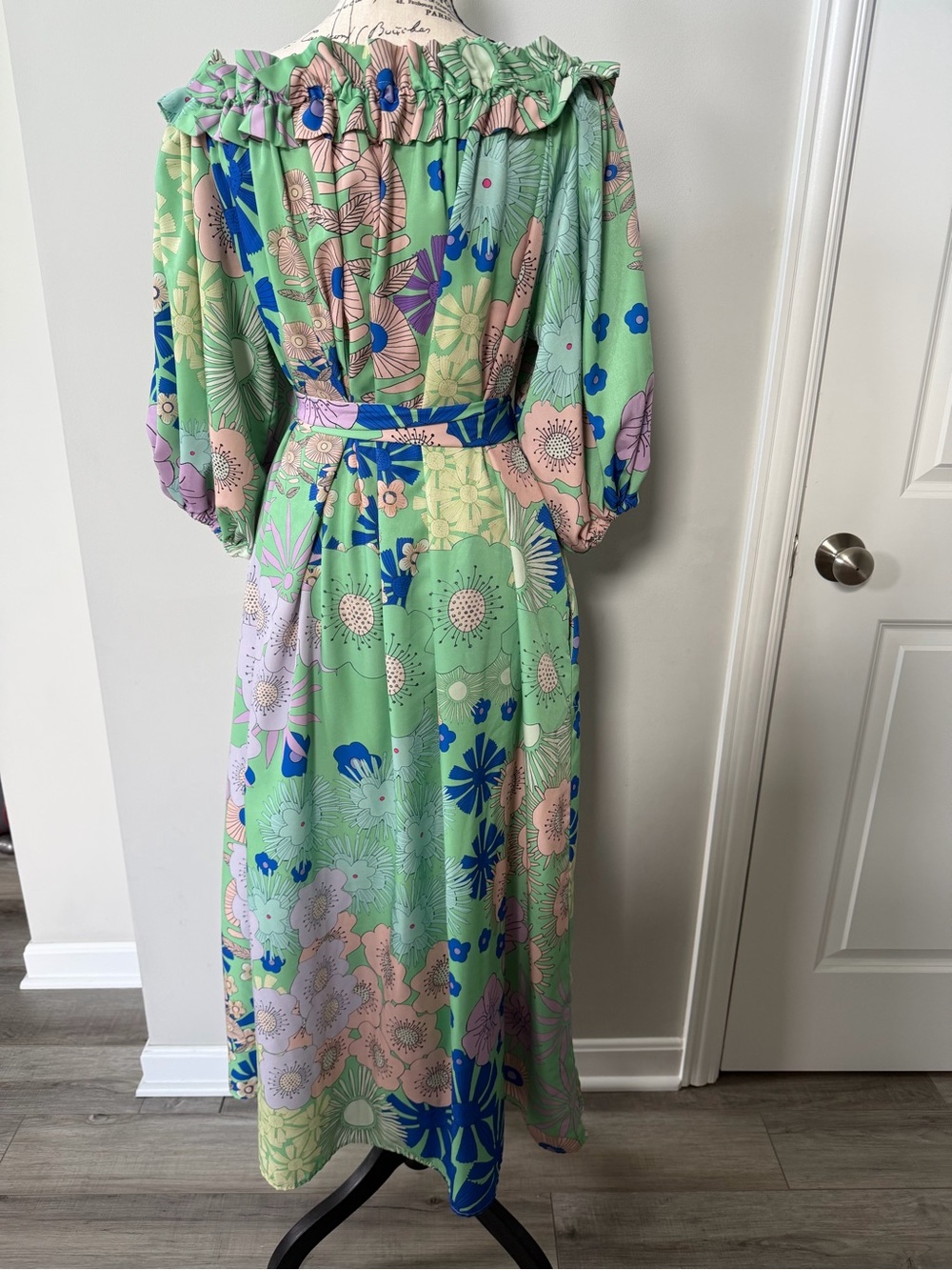 Anthropologie Oopscool Off-Shoulder Floral Midi Dress in Mint and Blue size S - Picture 6 of 10
